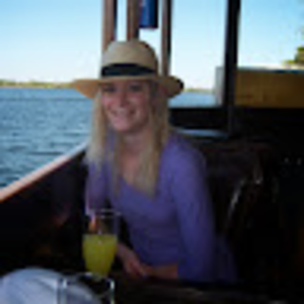 Meet your Posher, Carla